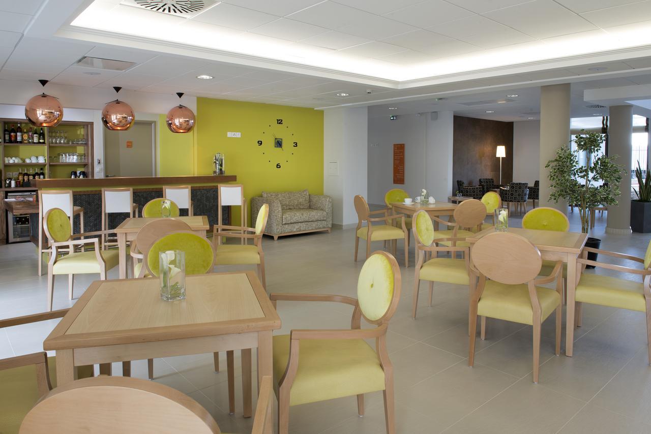 Domitys "Les Etoiles D'Argent" Residence Services Seniors สตราสบูร์ก ภายนอก รูปภาพ
